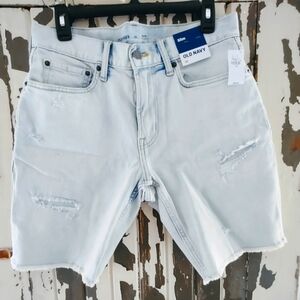 32 SLIM DISTRESSED LT WASH WITH BUILT-IN-FLEX NWT $36.99